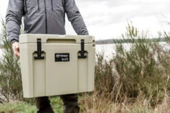 Petromax Kühlbox 25 Liter Sand -Camping-Abenteuer 21794 Petromax Kuehlbox kx25 sand anwendung