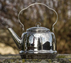 Petromax Teekessel Tk2 (3 Liter) -Camping-Abenteuer Petromax Edelstahl Teekessel 3000ml Lifestyle01