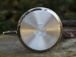 Petromax Teekessel Tk2 (3 Liter) -Camping-Abenteuer Petromax Edelstahl Teekessel tk2 Boden