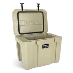 Petromax Kühlbox 50 Liter Sand - Inkl. Sitzkissen, Haft-Unterlage Und Einsatzkorb -Camping-Abenteuer Petromax Kuehlbox kx50 sand open