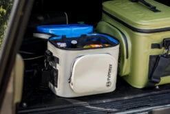 Petromax Kühltasche 8 Liter / Sandfarben -Camping-Abenteuer Petromax Kuehltasche 8Liter sand Lifestyle