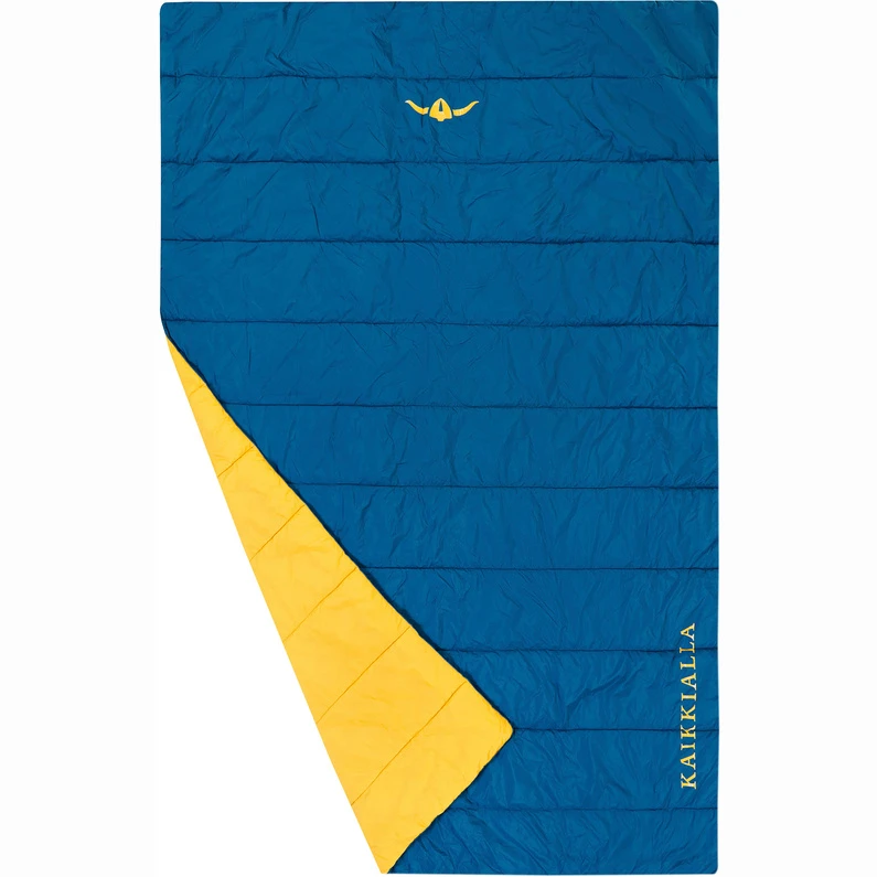 KaikkiallaLentiira Decke 3 KaikkiallaLentiira Decke